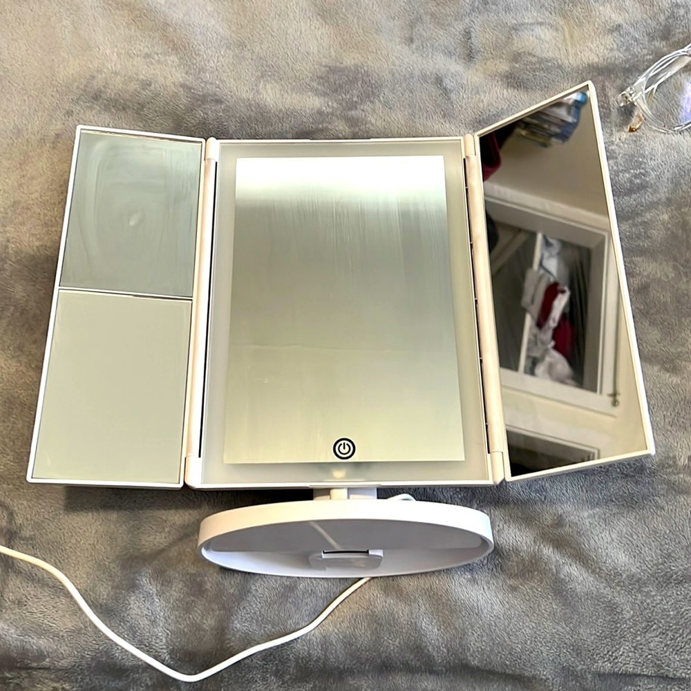 Light up Makeup Mirror